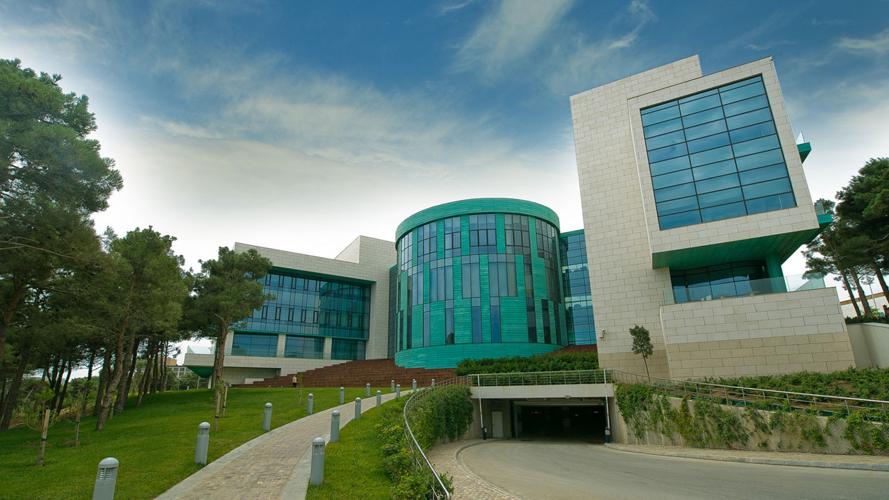 Ada Universiteti Hotel